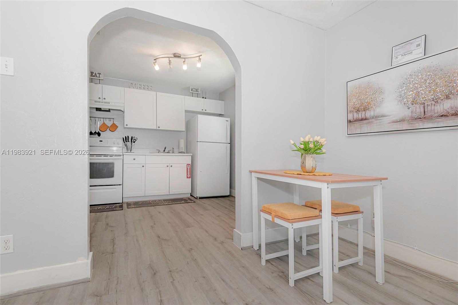 HOLLYWOOD BEACH GARDENS - Residential Income