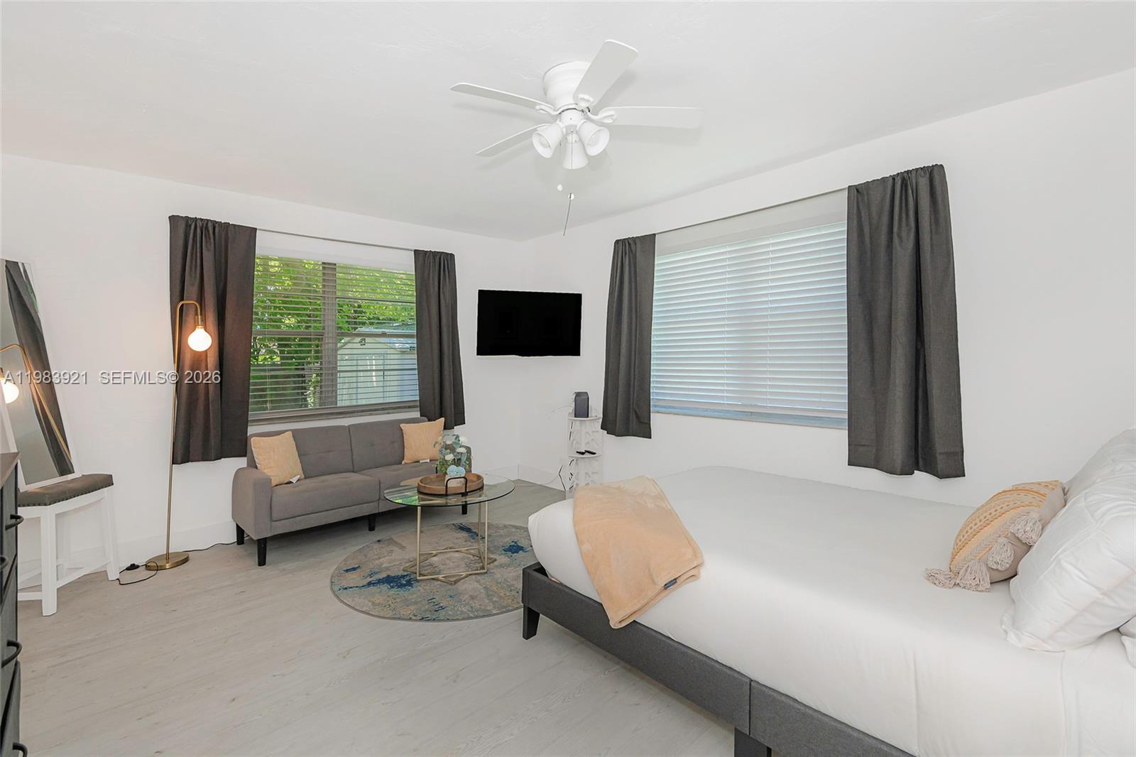 HOLLYWOOD BEACH GARDENS - Residential Income