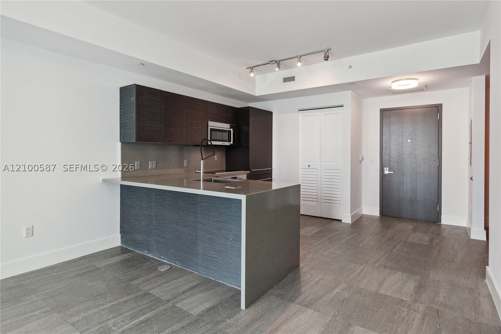 1080 Brickell Ave 2406