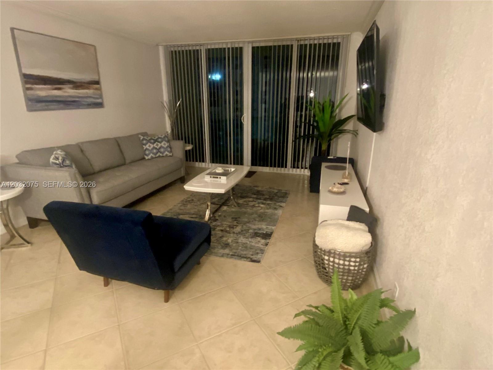 2501 S Ocean Dr 1002 (AVAILABLE AUG)