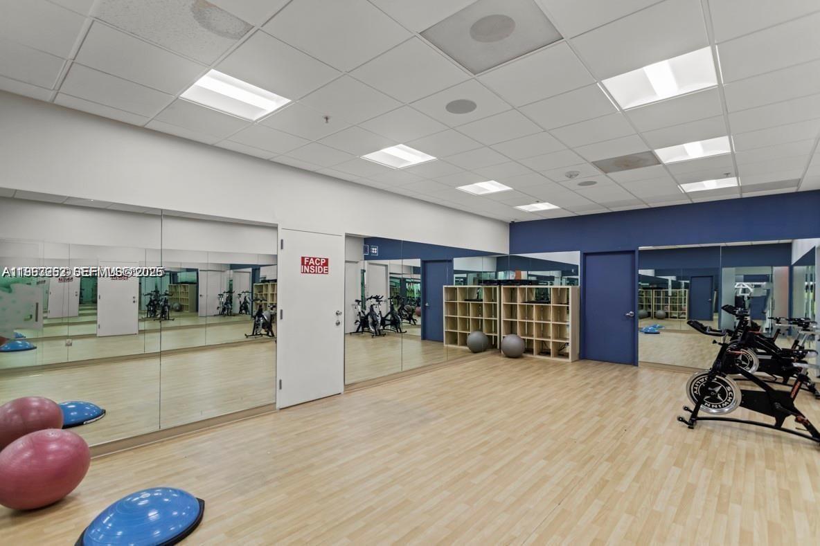 19380 Collins Ave 418