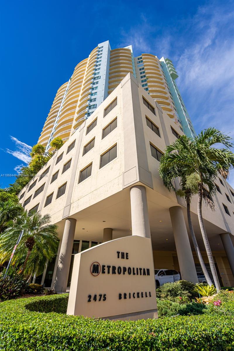 Step into your own private retreat in the heart of Brickell. This freshly updated 1-bedroom, 1-bath apartment offers a calming pool view, a spacious kitchen, two closets, and the convenience of in-unit laundry. The building is packed with resort-style amenities: enjoy the community pool, gym, sauna, business center, and event space, plus free valet parking to welcome and impress your guests. The neutral finishes throughout provide the perfect backdrop to add color and make the space truly your own. Whether you’re relaxing at home or enjoying the energy of Brickell just steps away, Apt 703 offers the perfect blend of comfort, convenience, and lifestyle.