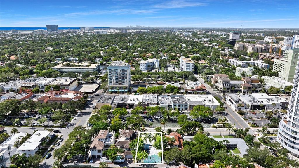 Photo of 817 SE 2nd Ct, Fort Lauderdale, FL 33301 (MLS # A11829954)