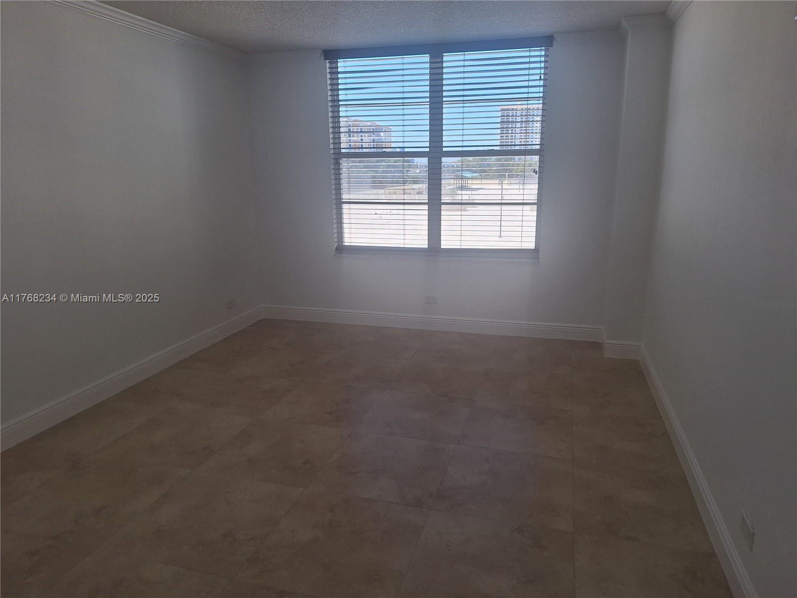 WINSTON TOWER 300 CONDO - Residential