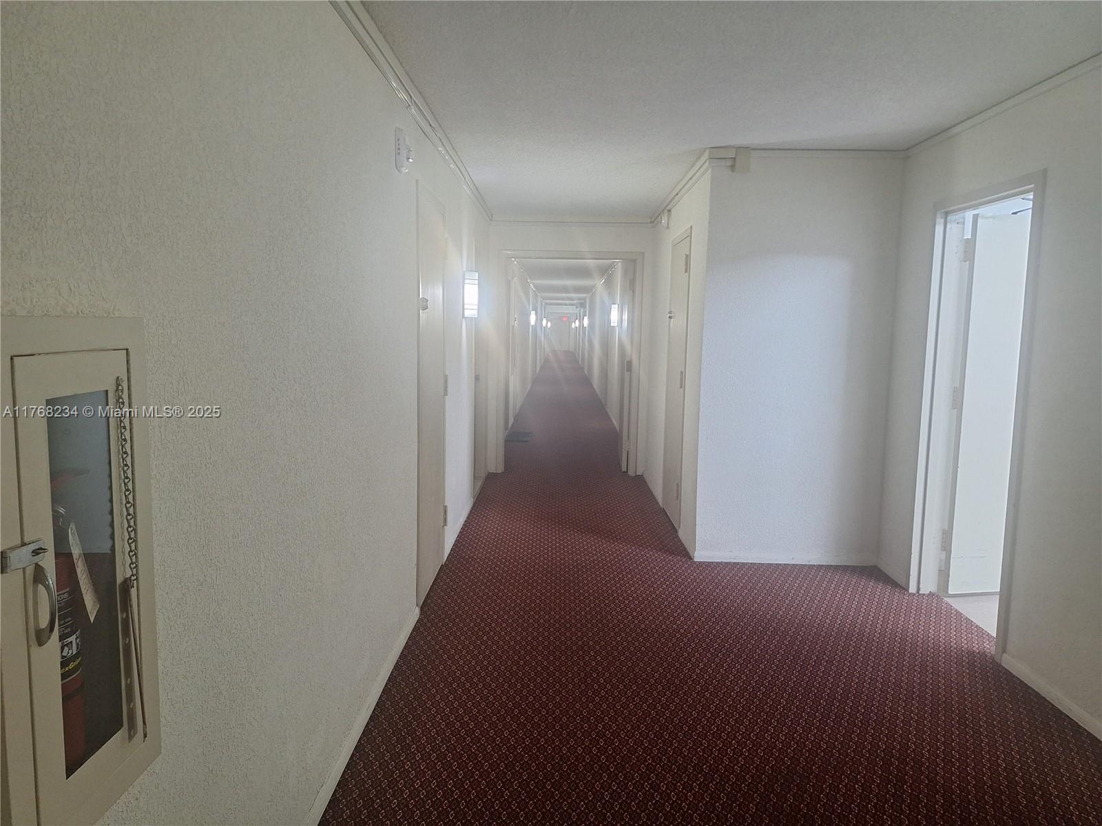 WINSTON TOWER 300 CONDO - Residential