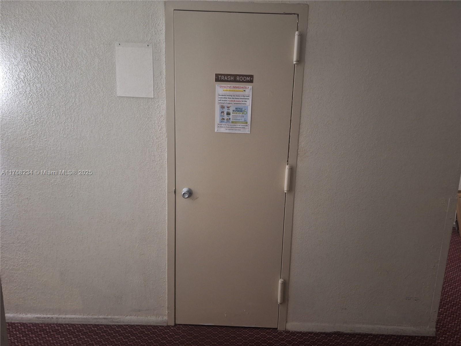 WINSTON TOWER 300 CONDO - Residential