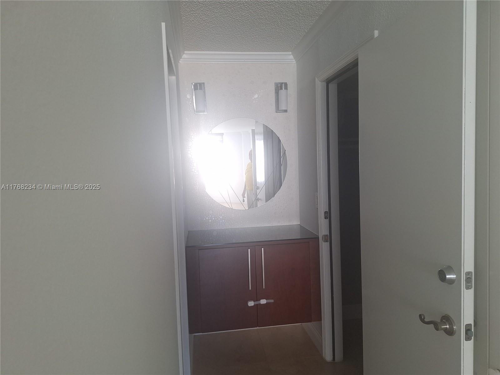 WINSTON TOWER 300 CONDO - Residential