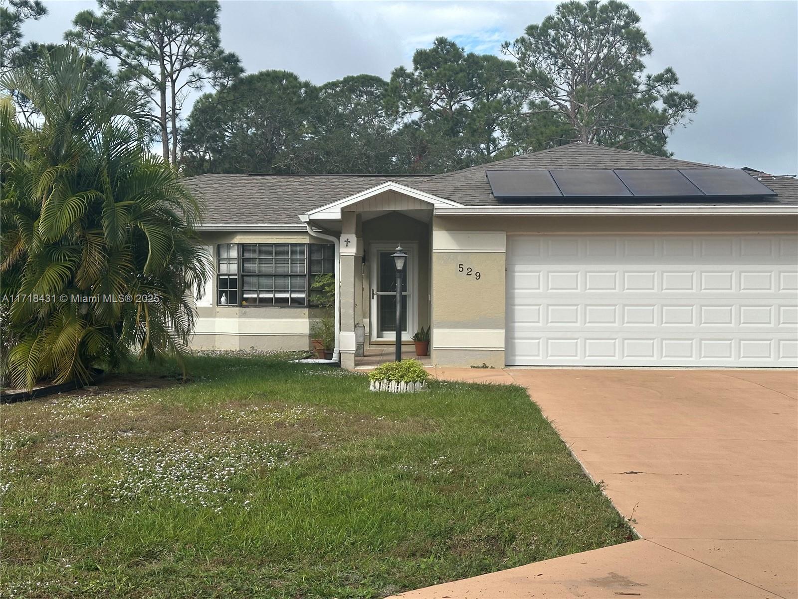 SEBRING COUNTY ESTATES - Residential
