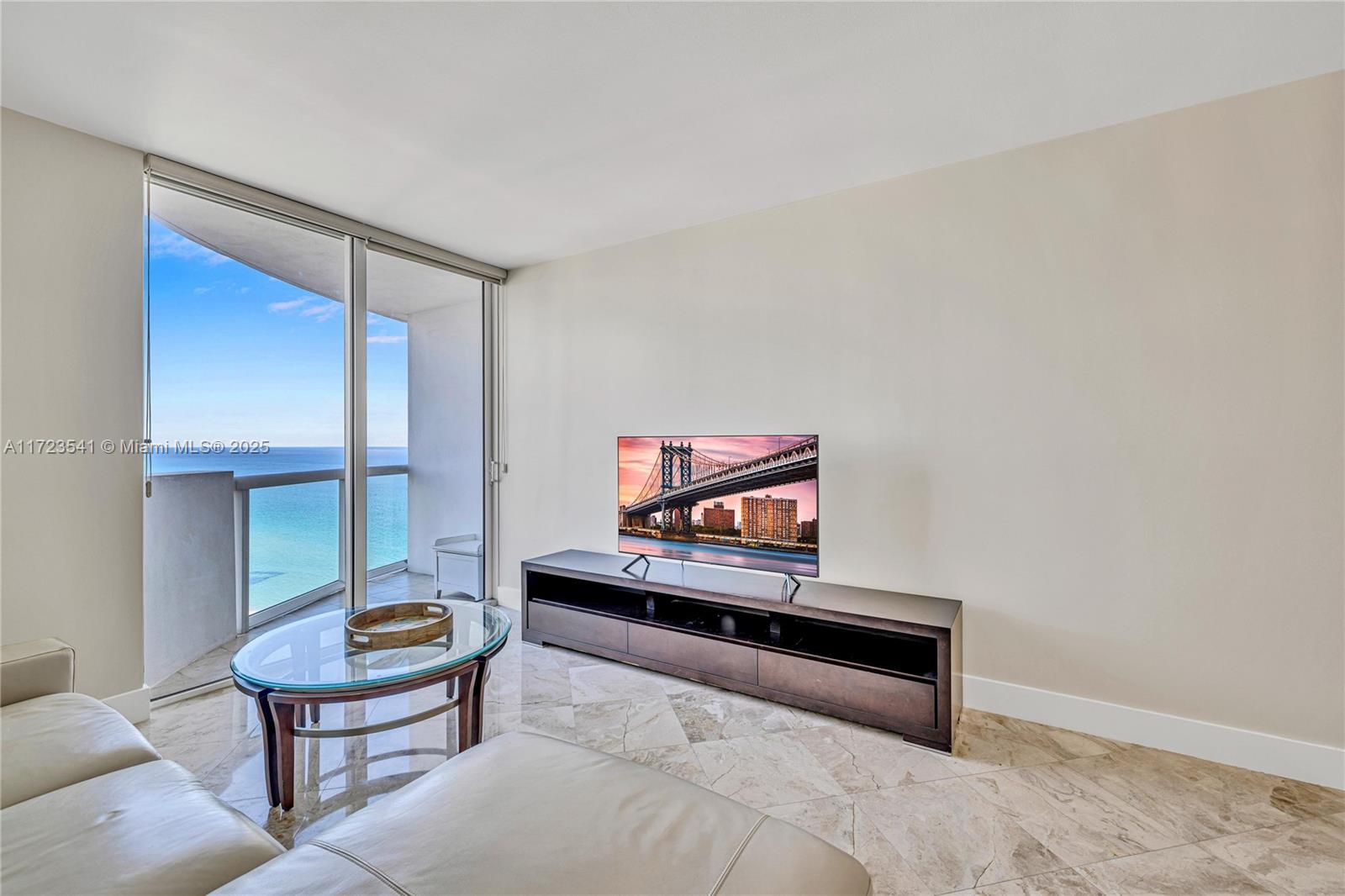 AKOYA CONDO - Residential Lease