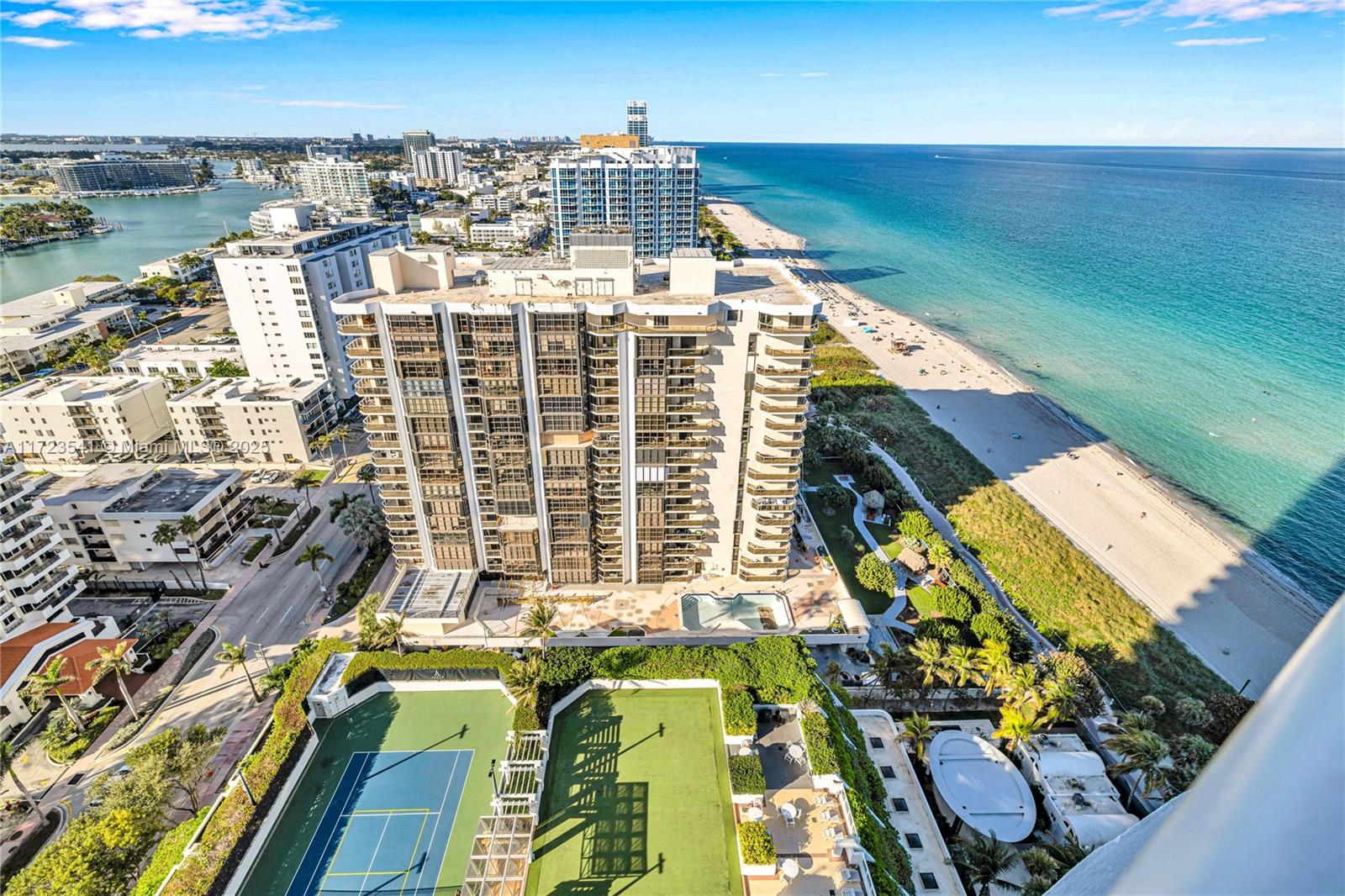 AKOYA CONDO - Residential Lease
