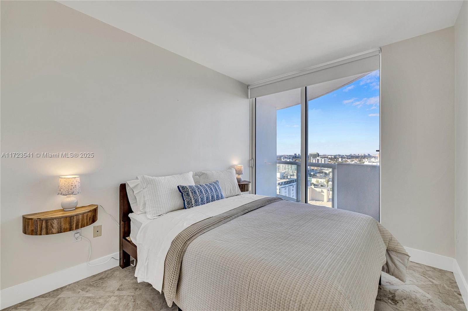AKOYA CONDO - Residential Lease