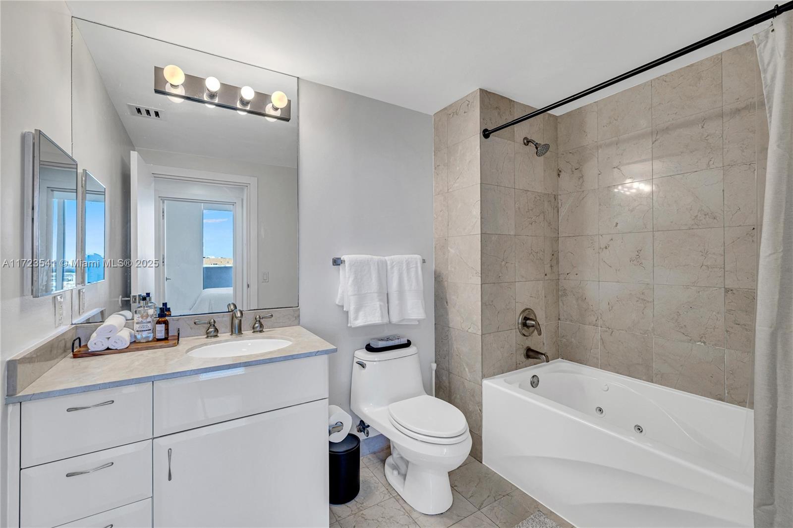 AKOYA CONDO - Residential Lease
