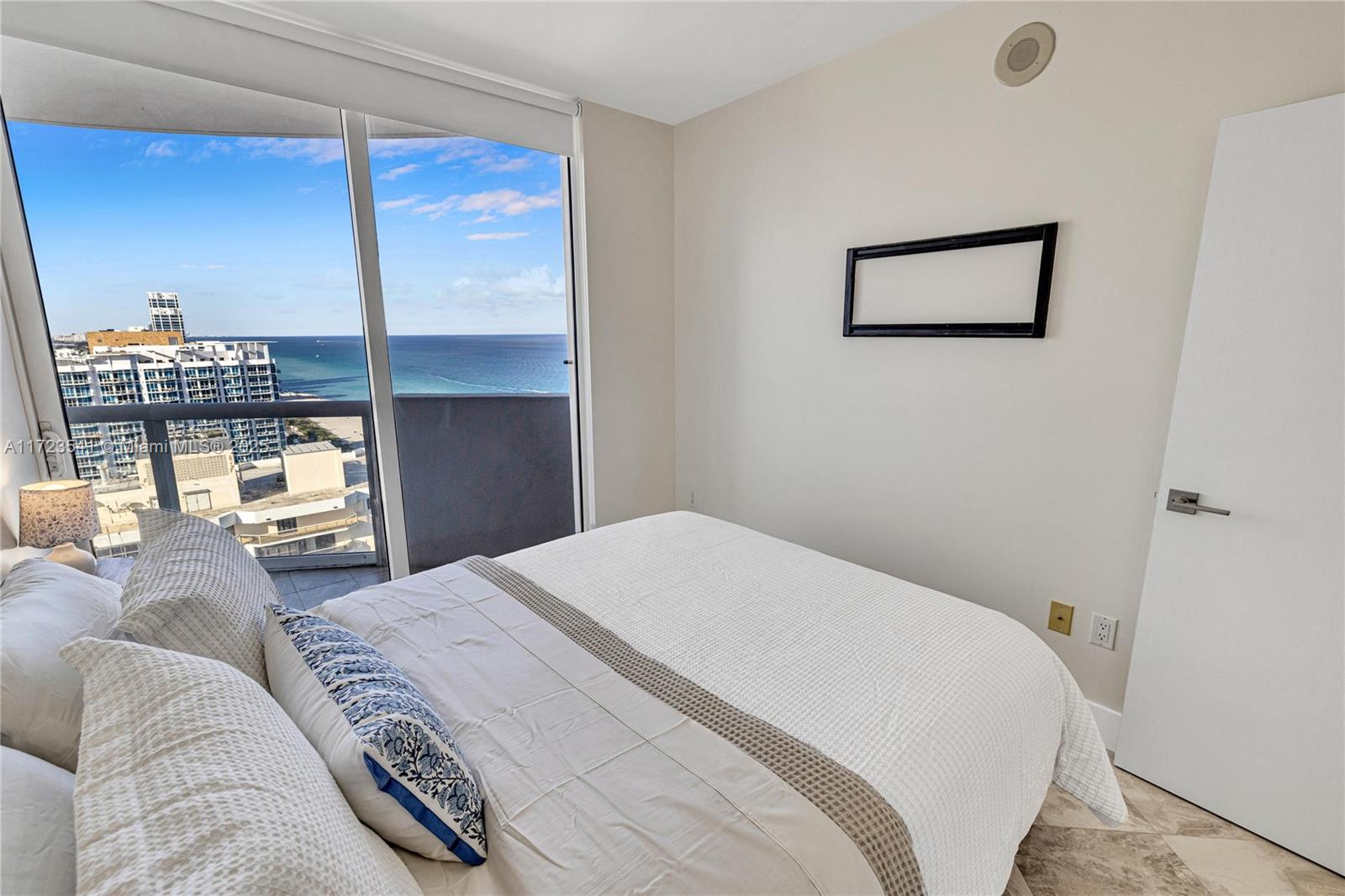 AKOYA CONDO - Residential Lease