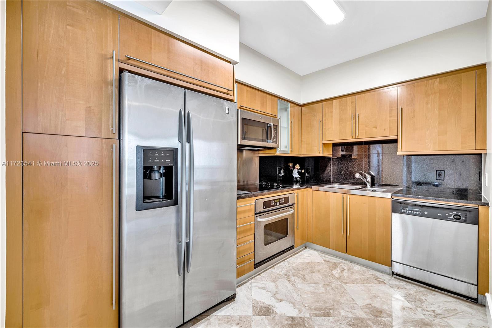 AKOYA CONDO - Residential Lease