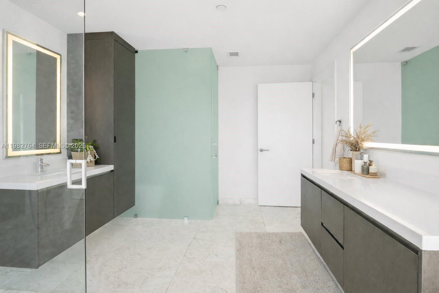 PARAMOUNT MIAMI WORLDCENT - Residential