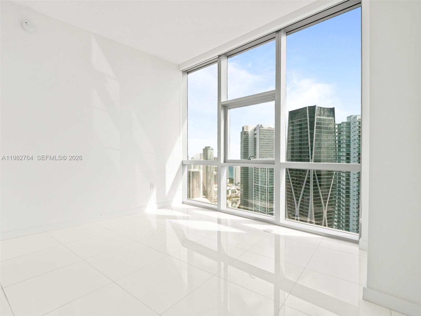 PARAMOUNT MIAMI WORLDCENT - Residential