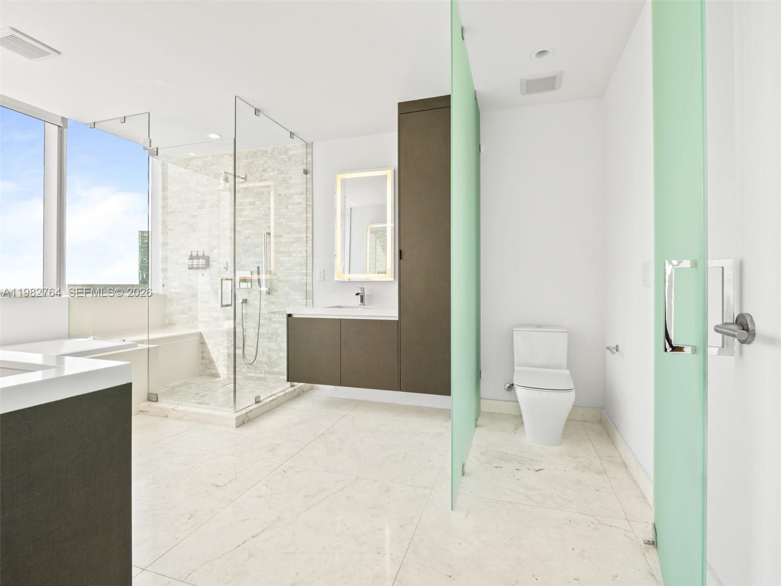 PARAMOUNT MIAMI WORLDCENT - Residential