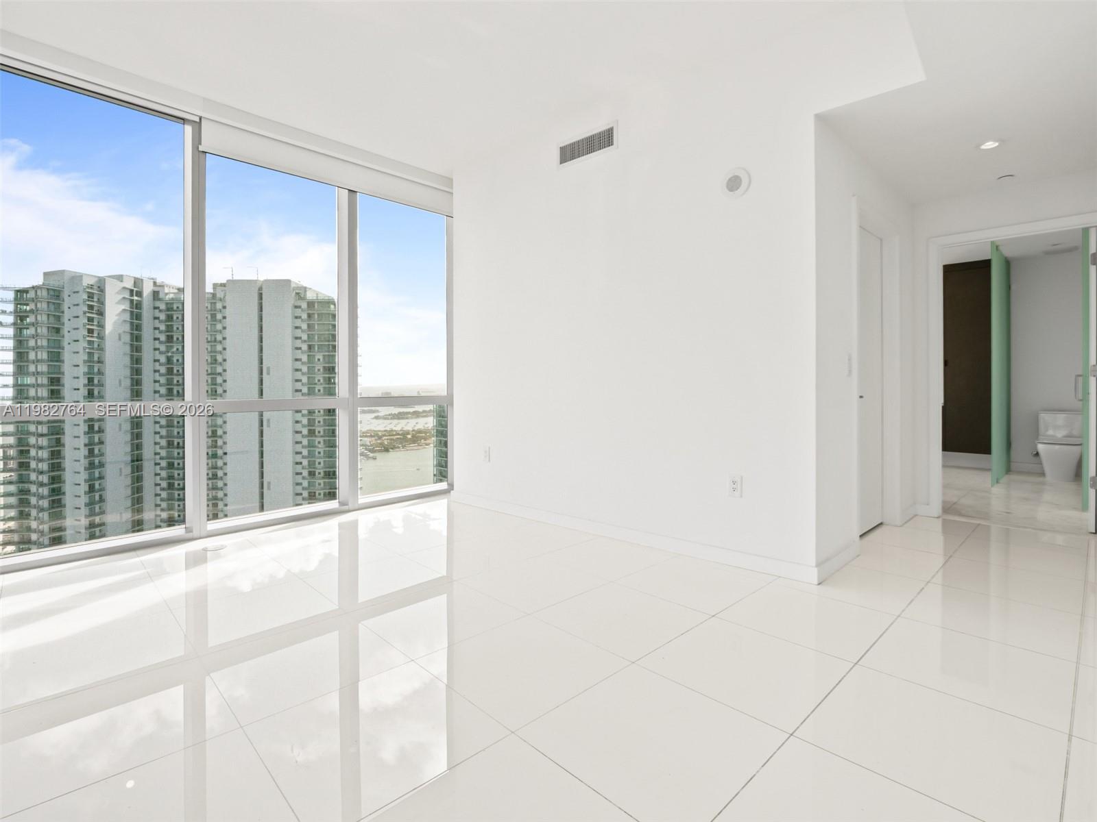 PARAMOUNT MIAMI WORLDCENT - Residential