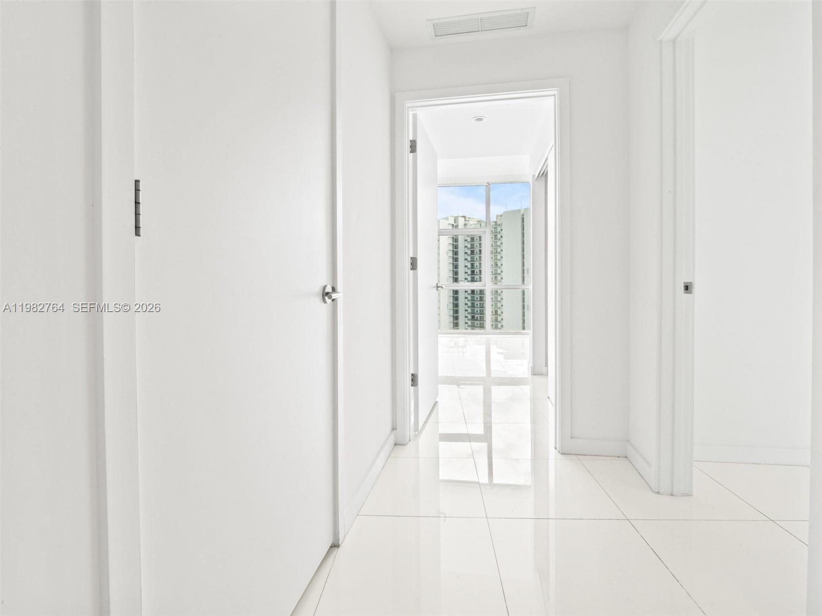 PARAMOUNT MIAMI WORLDCENT - Residential