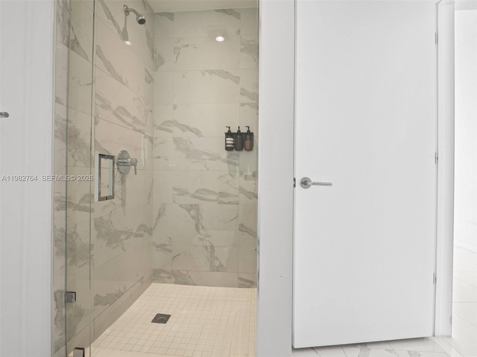 PARAMOUNT MIAMI WORLDCENT - Residential