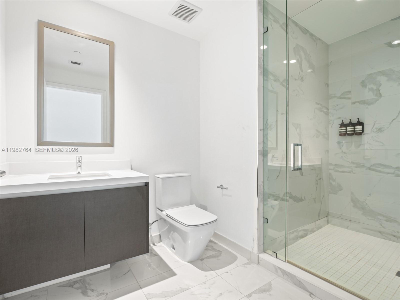 PARAMOUNT MIAMI WORLDCENT - Residential