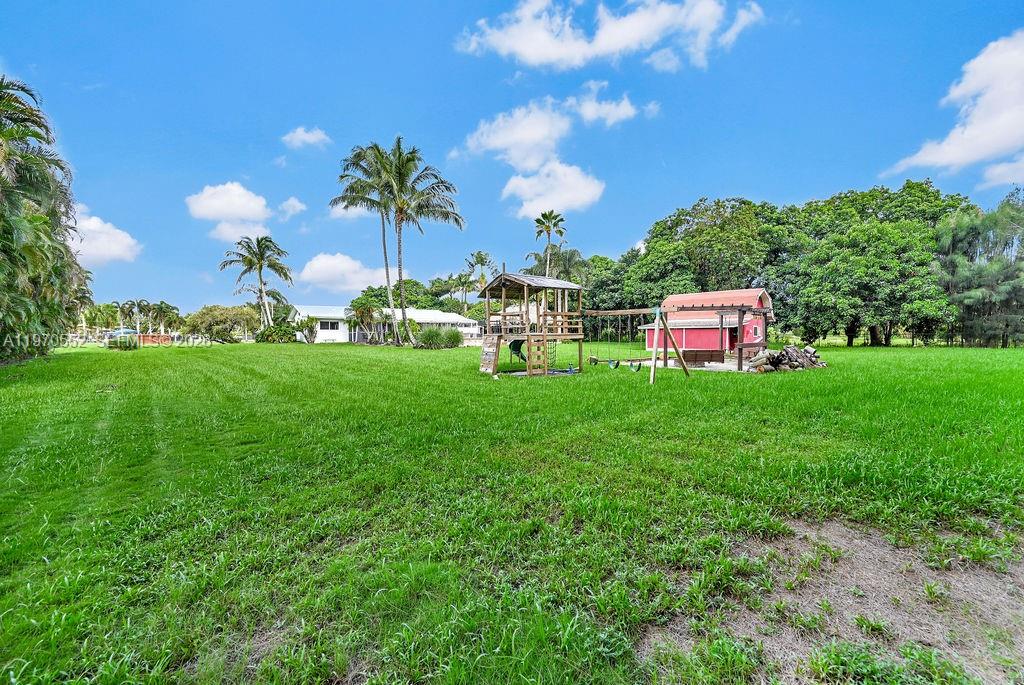 CHAMBERS LAND CO SUB NE1/ - Land