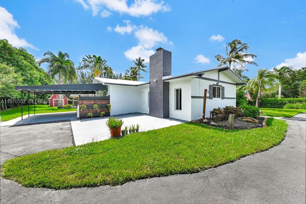 CHAMBERS LAND CO SUB NE1/ - Land