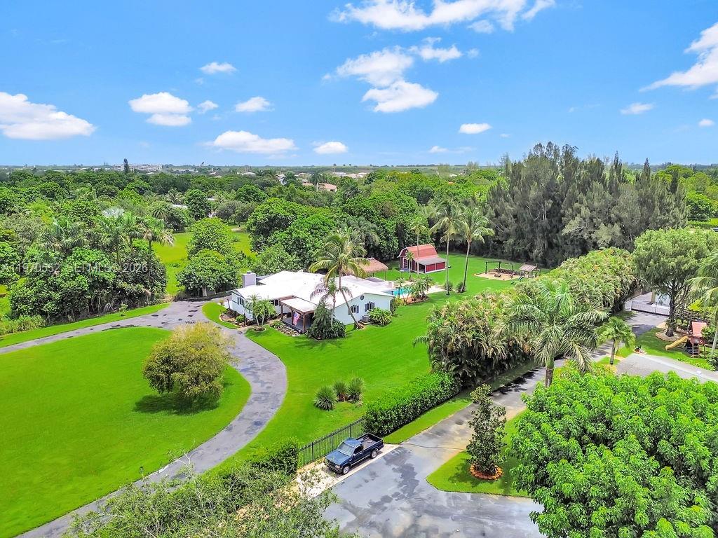 CHAMBERS LAND CO SUB NE1/ - Land