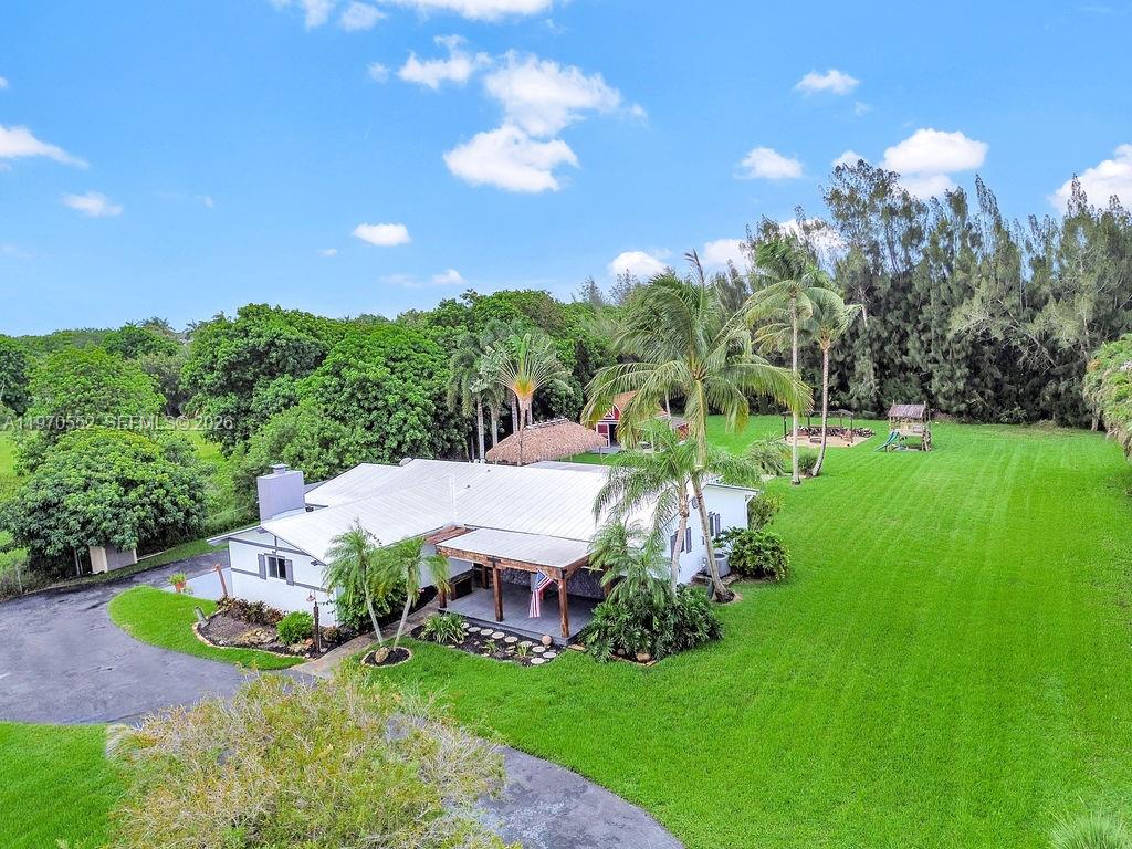 CHAMBERS LAND CO SUB NE1/ - Land