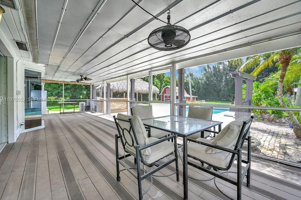 CHAMBERS LAND CO SUB NE1/ - Land