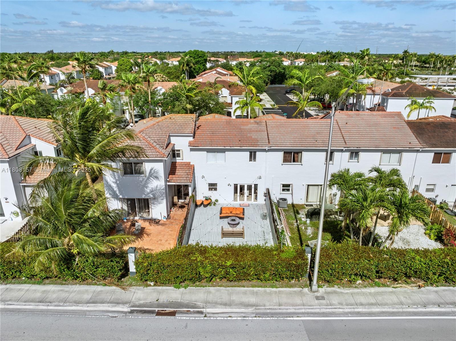 925 SW 147th Ct