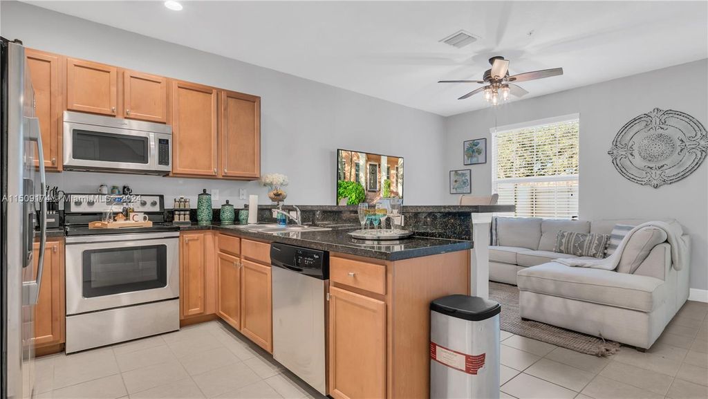 Photo of 1206 SW 147th Ter, Pembroke Pines, FL 33027 (MLS # A11509174)