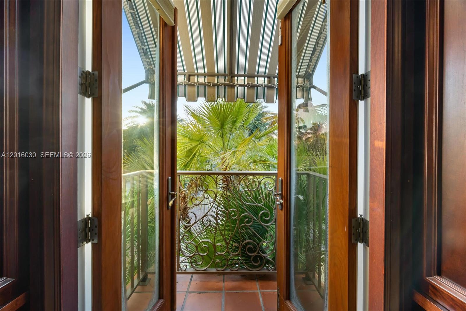 HAMMOCK OAKS HARBOR SEC 3 - Residential