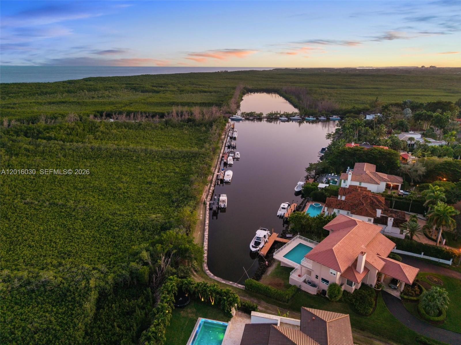 HAMMOCK OAKS HARBOR SEC 3 - Residential