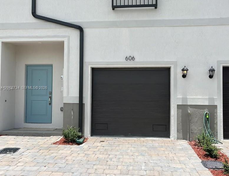 REGAL PALM SUBDIVISION - Residential Lease