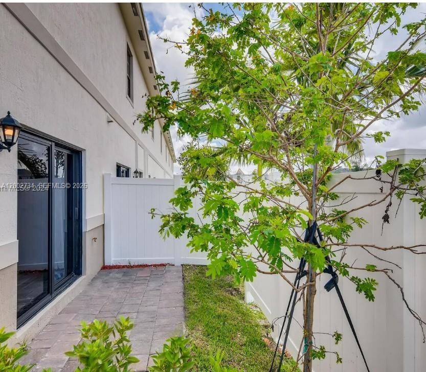 REGAL PALM SUBDIVISION - Residential Lease