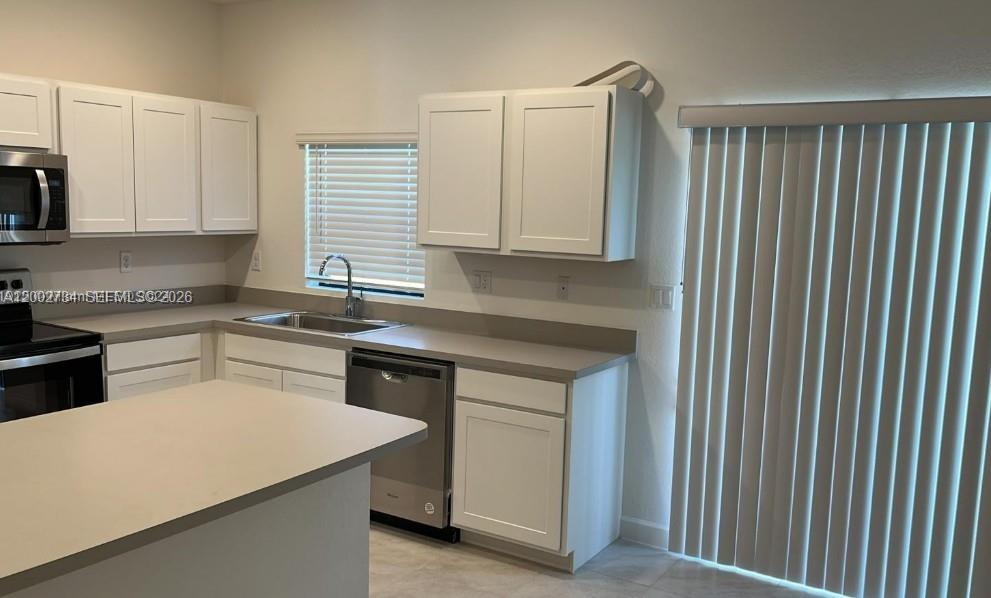 REGAL PALM SUBDIVISION - Residential Lease