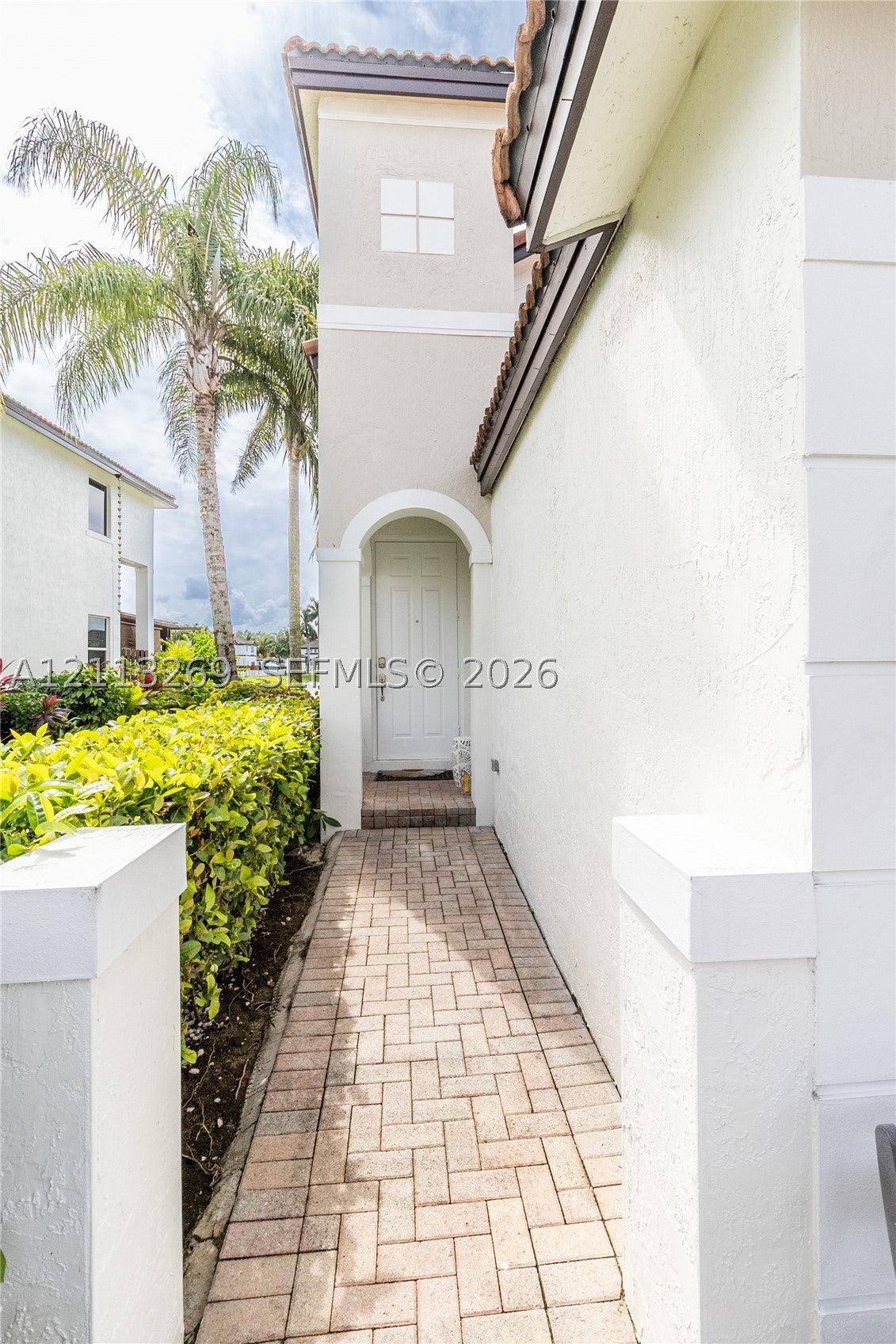 View photos, virtual tours, details... 11494 NW 79th Ln