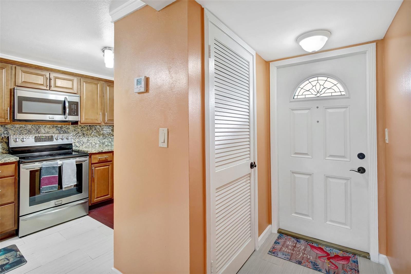 HOLLYBROOK GOLF AND - Residential Lease