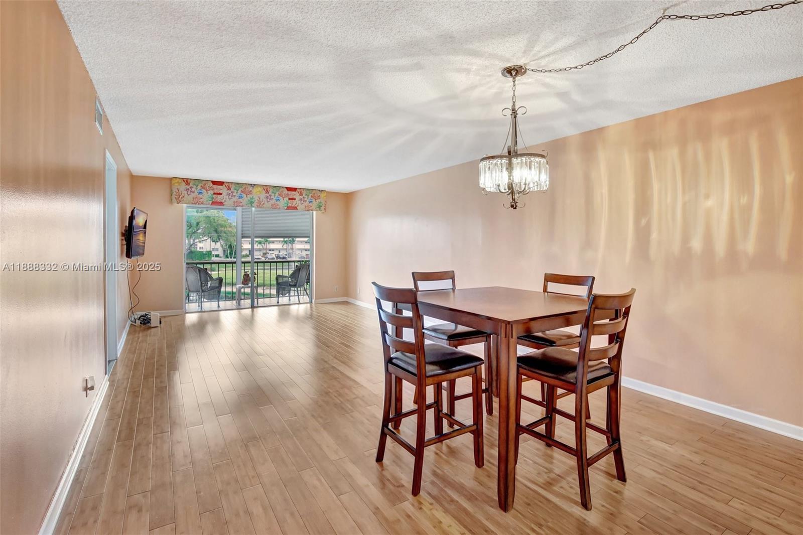 HOLLYBROOK GOLF AND - Residential Lease