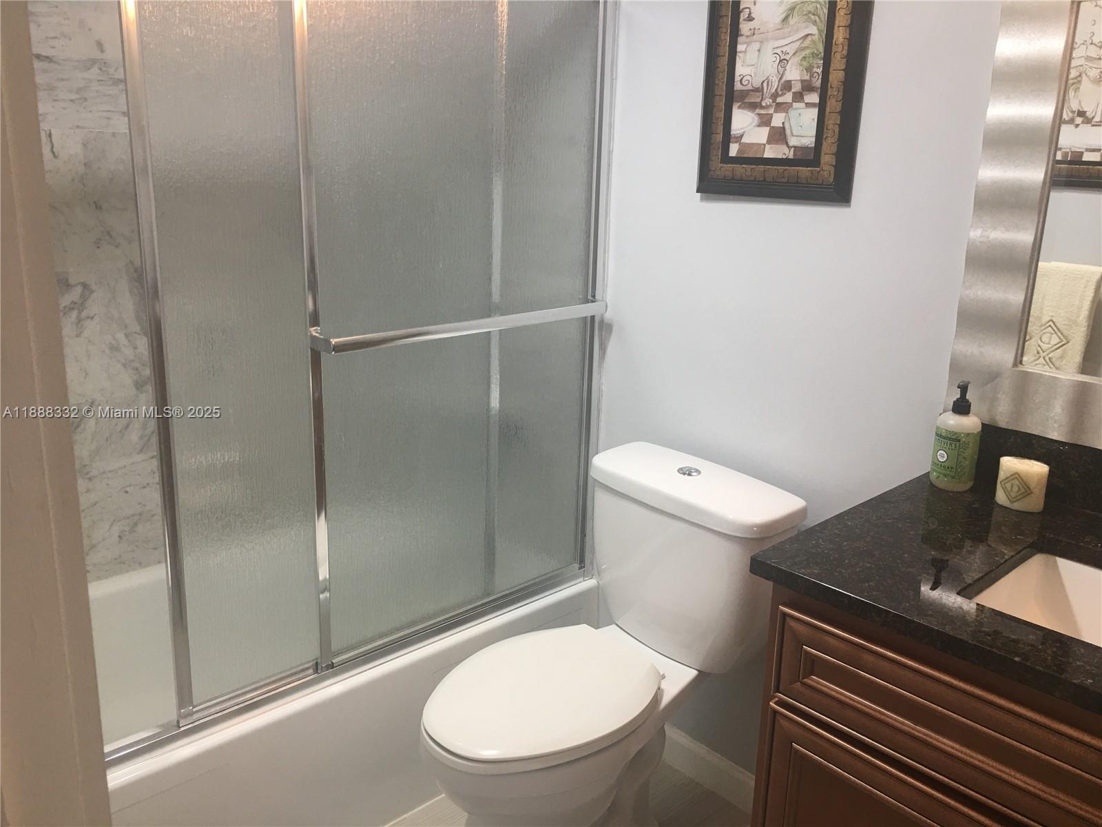 HOLLYBROOK GOLF AND - Residential Lease