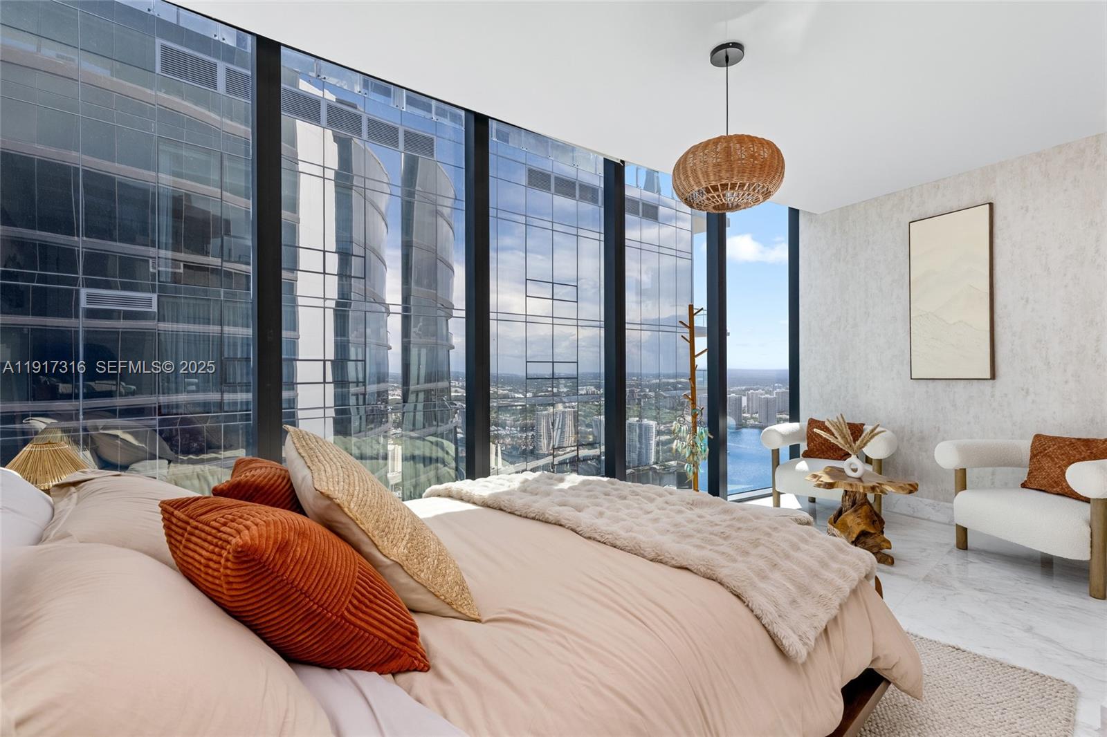 18555 COLLINS AVENUE COND - Residential