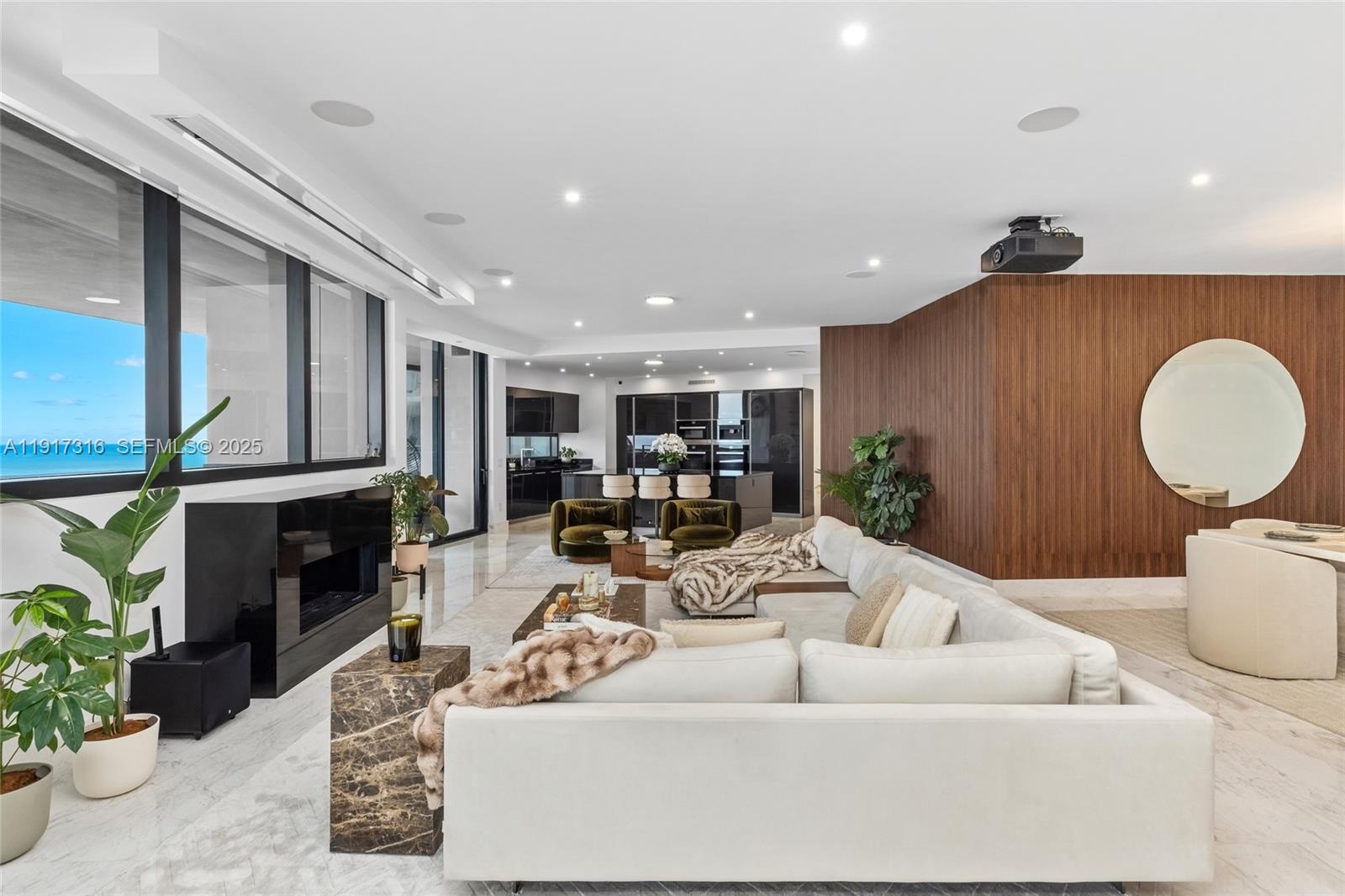 18555 Collins Ave 5501