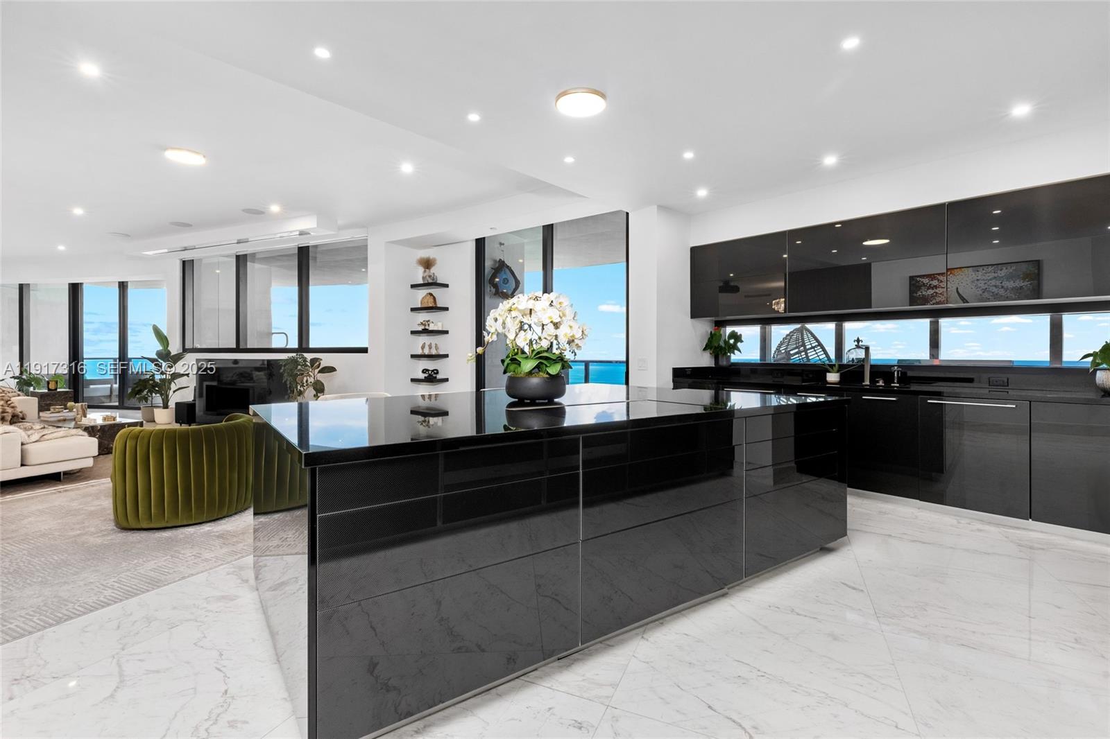 18555 COLLINS AVENUE COND - Residential