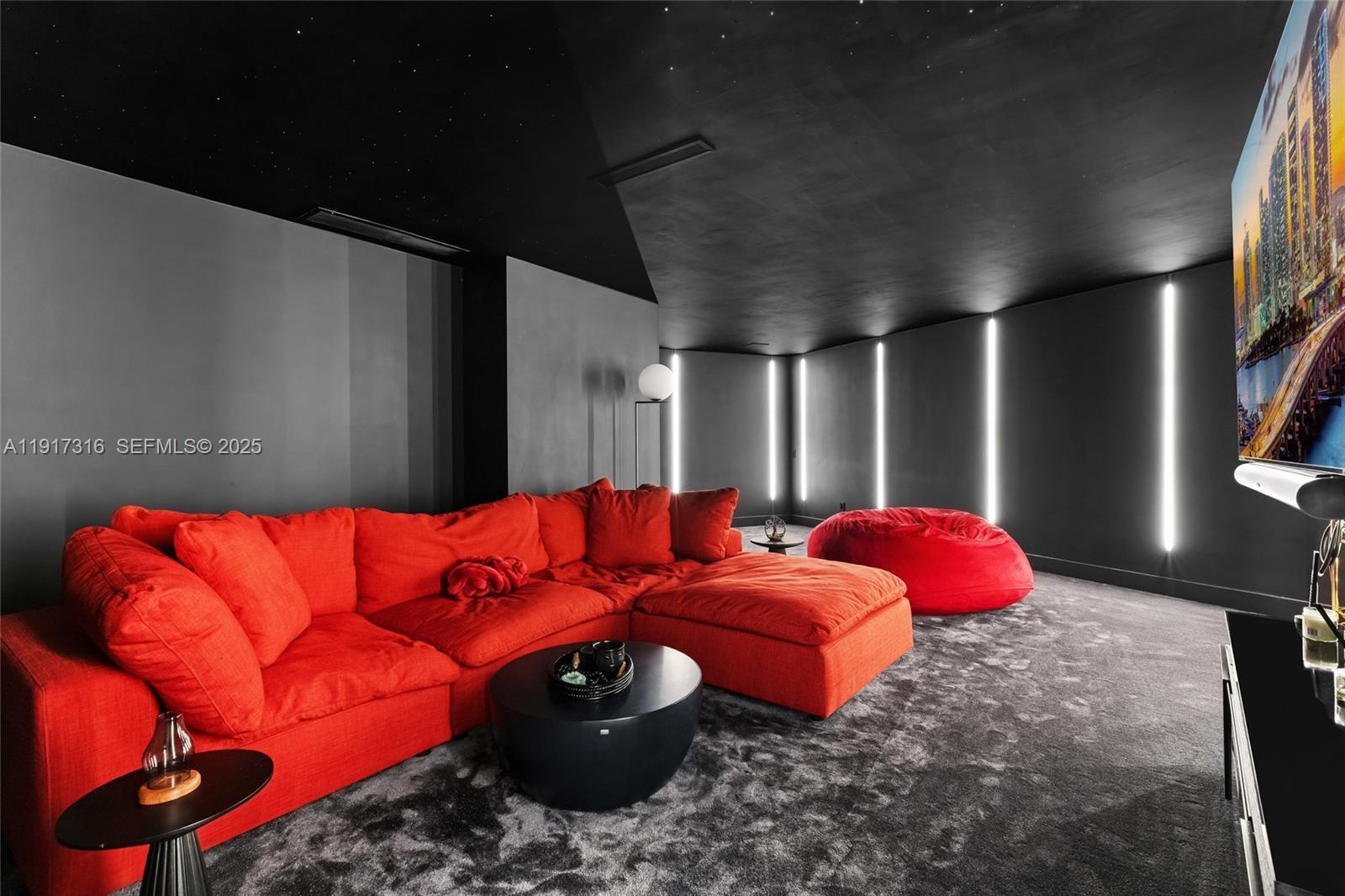 18555 COLLINS AVENUE COND - Residential