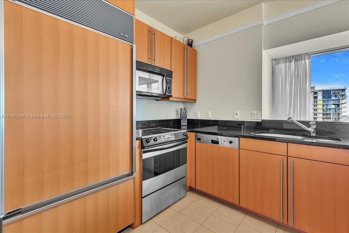 MILLENNIUM TOWER CONDOMIN - Residential