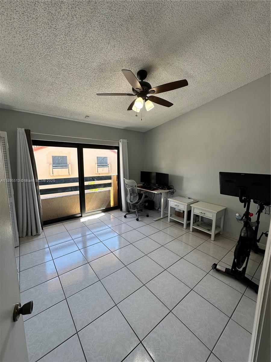 DADELAND COVE SEC 2 - Residential Lease