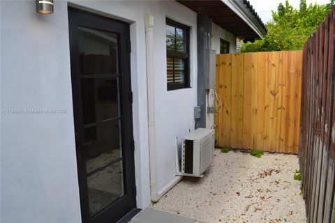 3220 SW 93rd Pl A Miami FL 33165