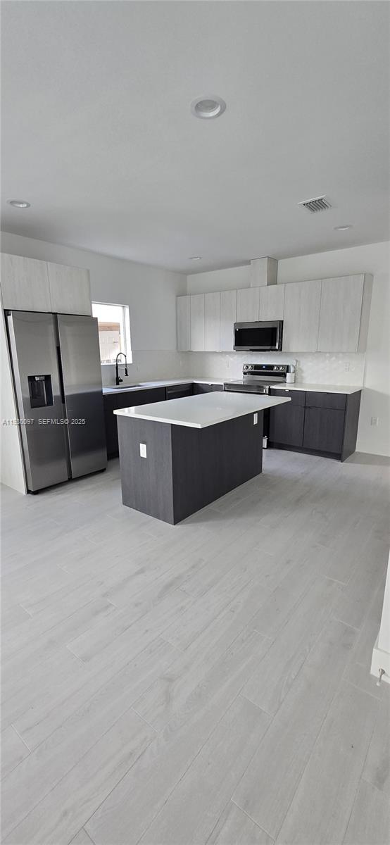 7TH AVENUE HIGHLANDS - Residential Lease