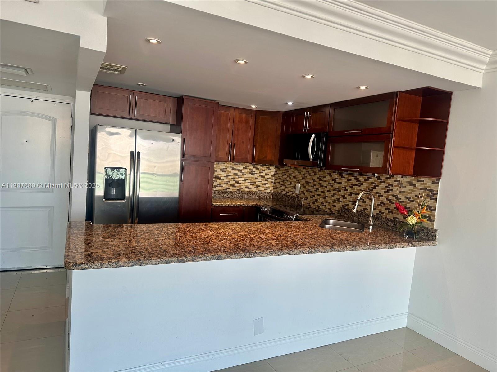 ARLEN HOUSE EAST CONDO - Residential